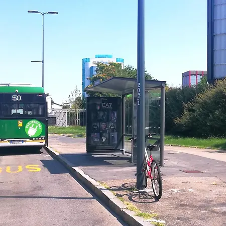 Ninfea - Corsico -- Vicino A Isf E A 5 Minuti Da Tram -- Milan